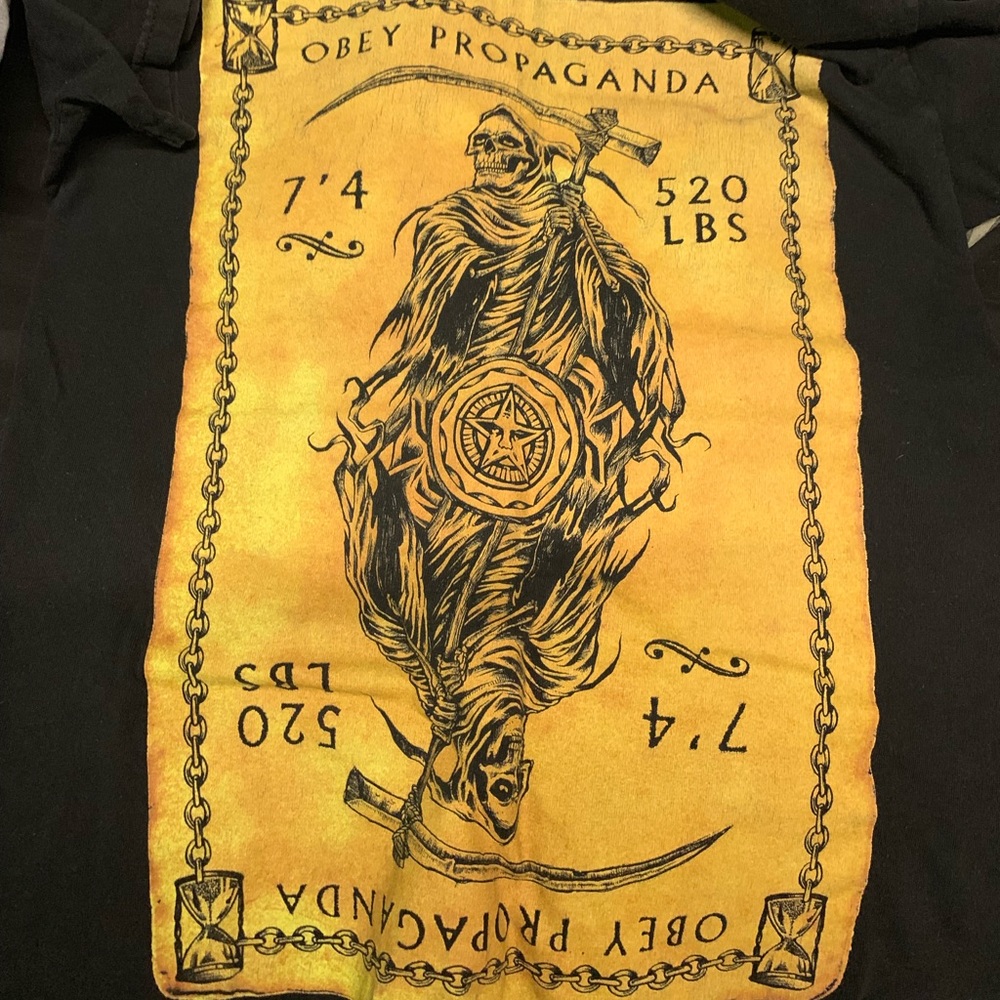 Obey Tee